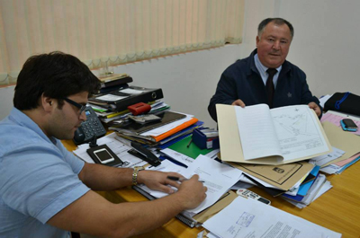 Dr. Vidal Pereira en compañia del apoderado de la firma El Algarrobal S.A.